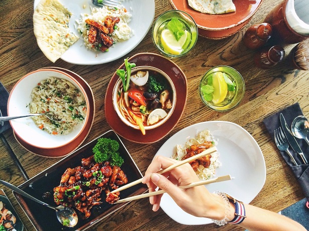 /-/media/AF/Images/meal-with-chopsticks.jpg?mw=1000&hash=E599D20A8CF10C33C48B3915FA12D5D2