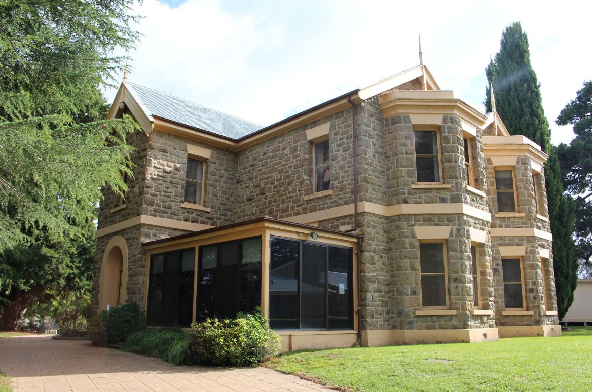 image of the gungahlin homestead 
