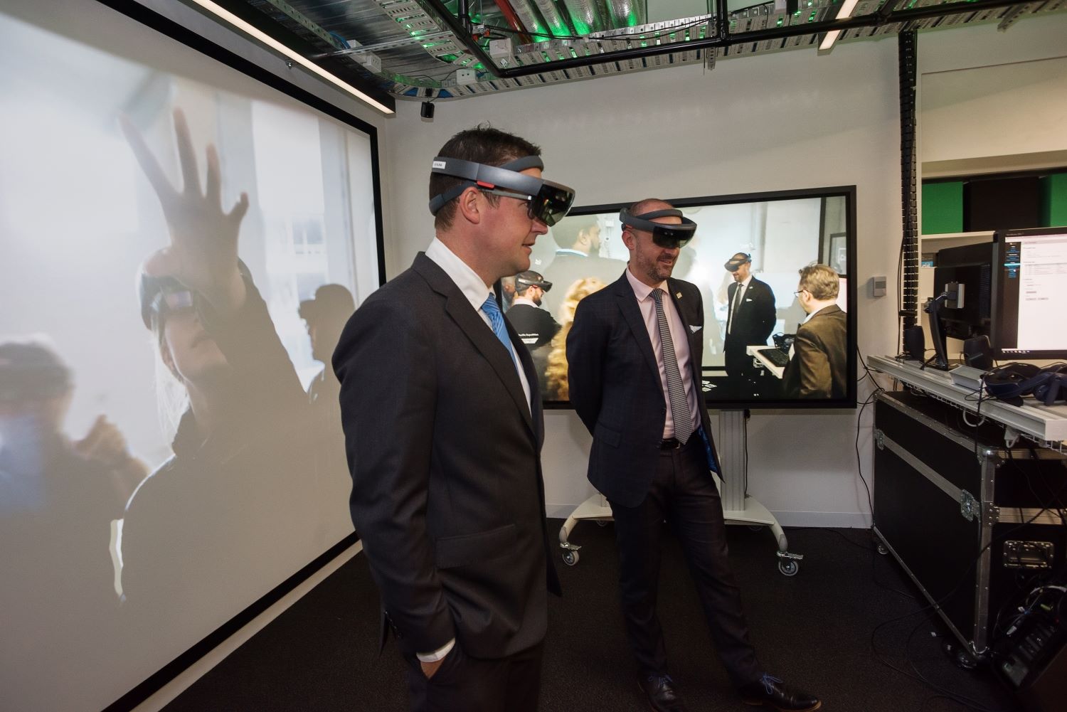 IE Lab partners trialling new wearable computing device technologies