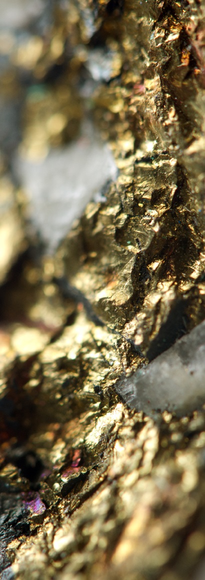 Close up of gold mineral ore in natural state