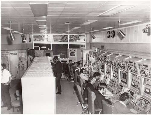 The CDSCC control room in 1969.