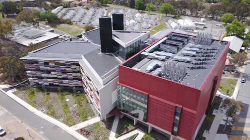 Aerial shot of the outside of the CSIRO Snyergy building.