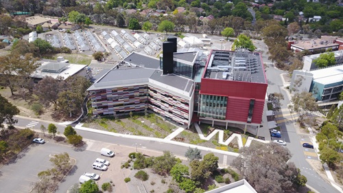 Aerial shot of the outside of the CSIRO Snyergy building.
