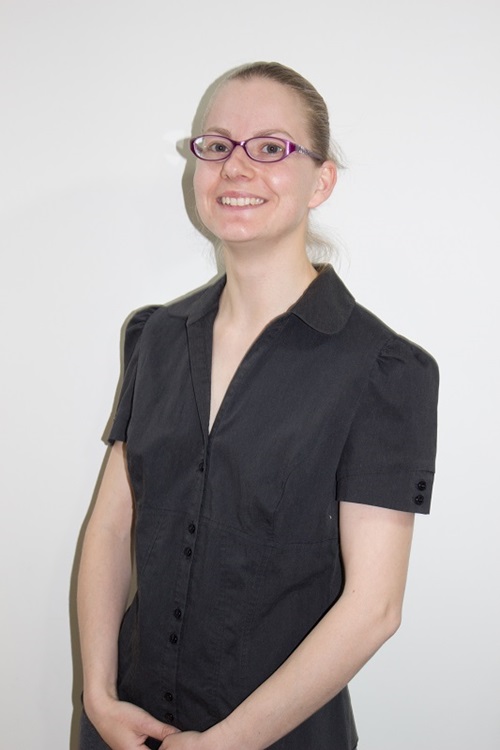 Dr Robyn Hall.