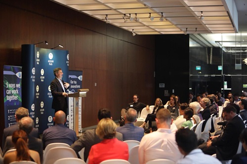 CSIRO CE Dr Larry Marshal and audience