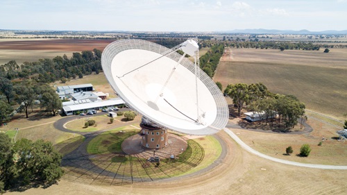 The Parkes radio telescope.
