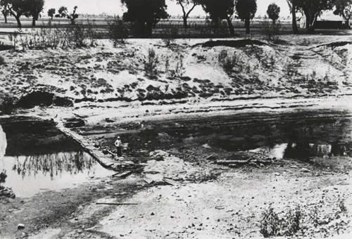 Extremely low water level in the Darling River