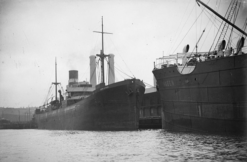 SS Iron Crown alongside SS Hagen