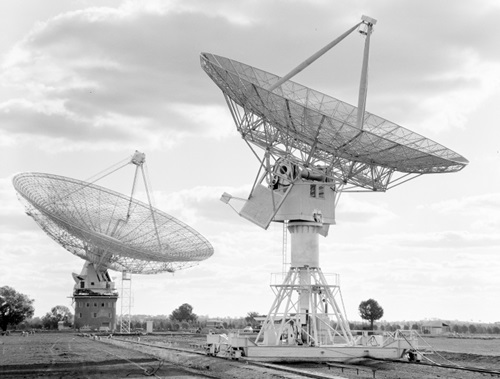 Parkes Wiradjuri telescopes in black and white. 
