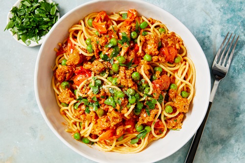 v2food Marley Spoon v2 Plant-Based Summer Ragu with Tomatoes and Peas