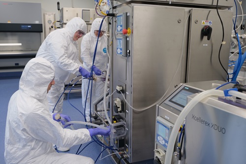 CSIRO's National Vaccine and Therapeutics Lab will produce vaccine and drug treatments onshore.