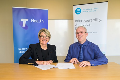 Telstra Health’s Managing Director, Elizabeth Koff AM and Dr David Hansen, CEO of CSIRO’s Australian e-Health Research Centre (AEHRC).