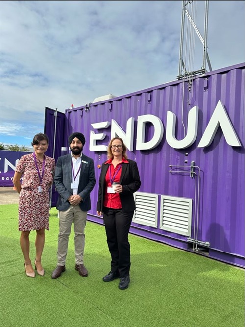 Vicky Au, Sarb Giddey and Claire Jordan-Peters from CSIRO celebrate the launch of the Endua Powerbank featuring CSIRO’s electrolyser technology.