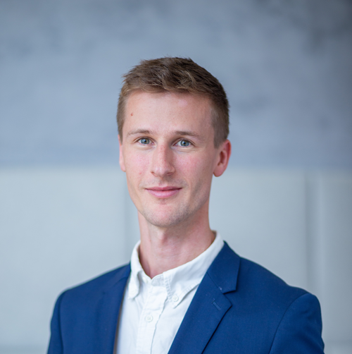 Headshot of CSIRO Senior Manager and lead Roadmap author Max Temminghoff