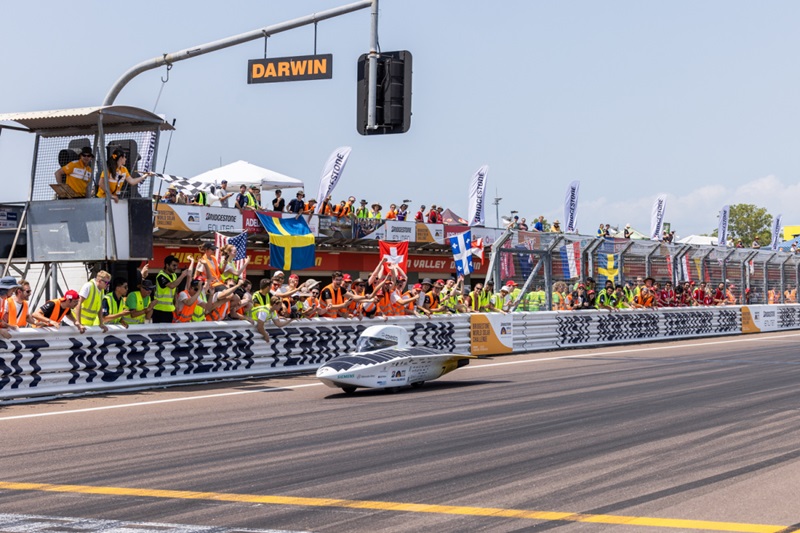 World Solar Challenge vehicle making it across the finish line