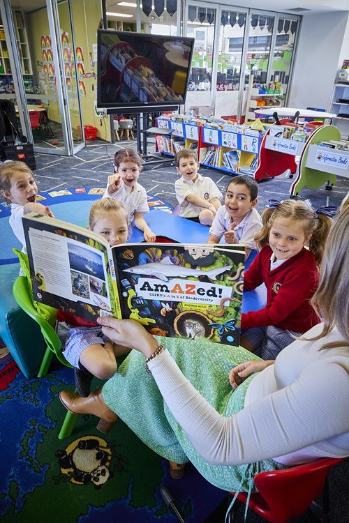 Teacher Claudia Cochrane reads AmAZed! to her Year 1 class. 