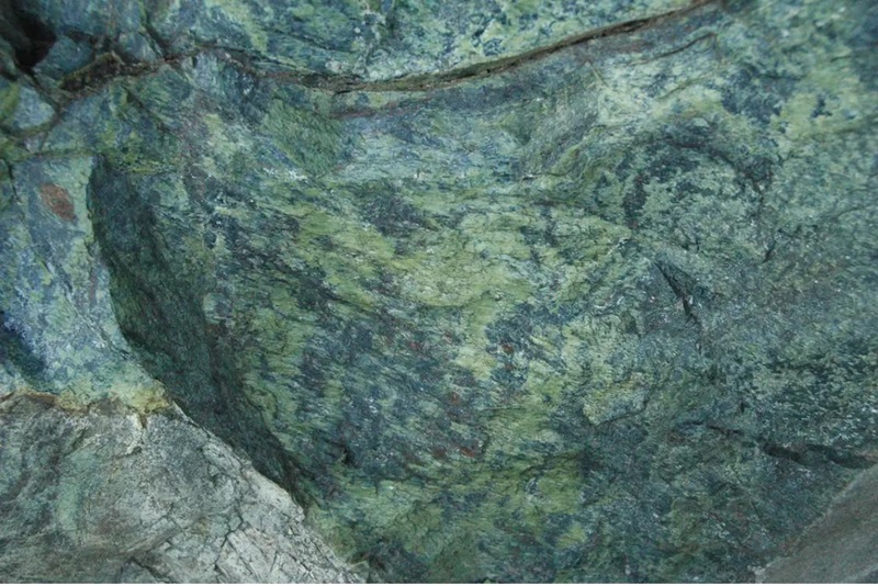 A green patterned stone