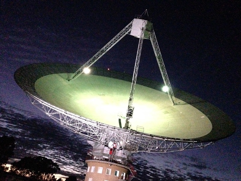 Parkes Radio Telescope at dawn