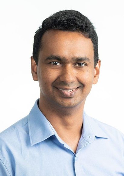 Portrait shot of Navinda Kottege.