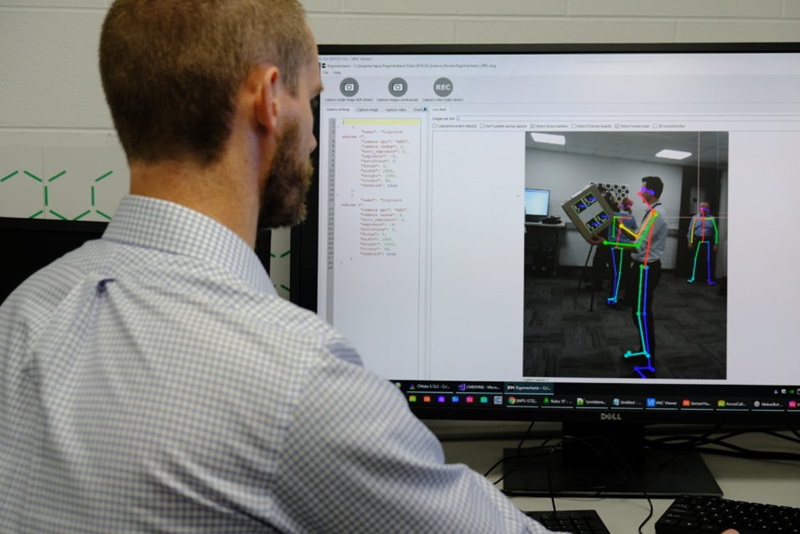 Digital Human using marker-less motion capture to monitoring posture