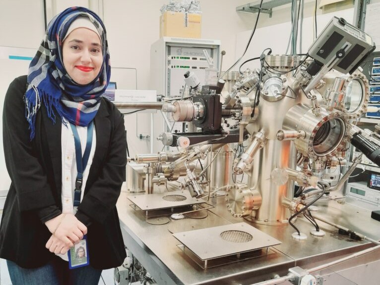 Farina in her lab, surrounded by quantum equipment. 