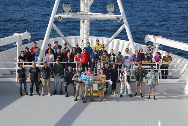 In the middle of the Southern Ocean with Investigator’s science team 