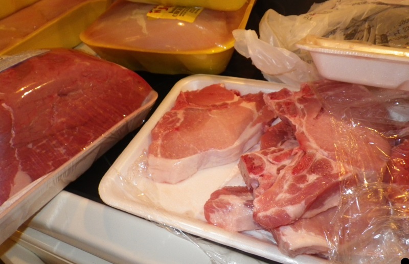 So it turns out you can thaw out meat and refreeze it. Who knew? Osseous/Flickr, CC BY-SA