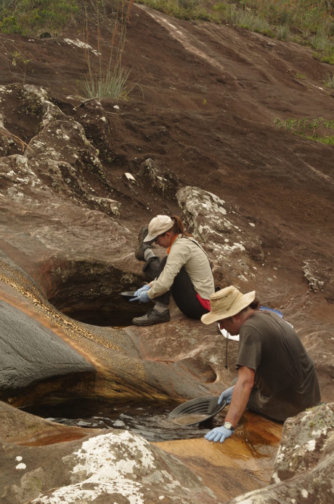 Dr Frank Reith (University of Adelaide) and Dr Barbara Etschmann (Monash University) collecting platinum nuggets in Brazil. Image: Prof Joël Brugger