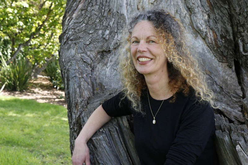 Dr Ingrid van Putten
