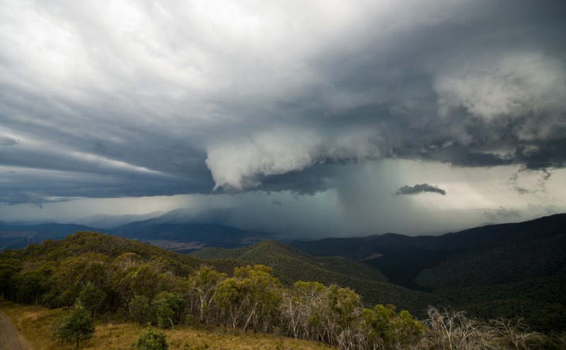 Storm over Mount Porepunkah, Victoria. photographed by Stephen Routledge